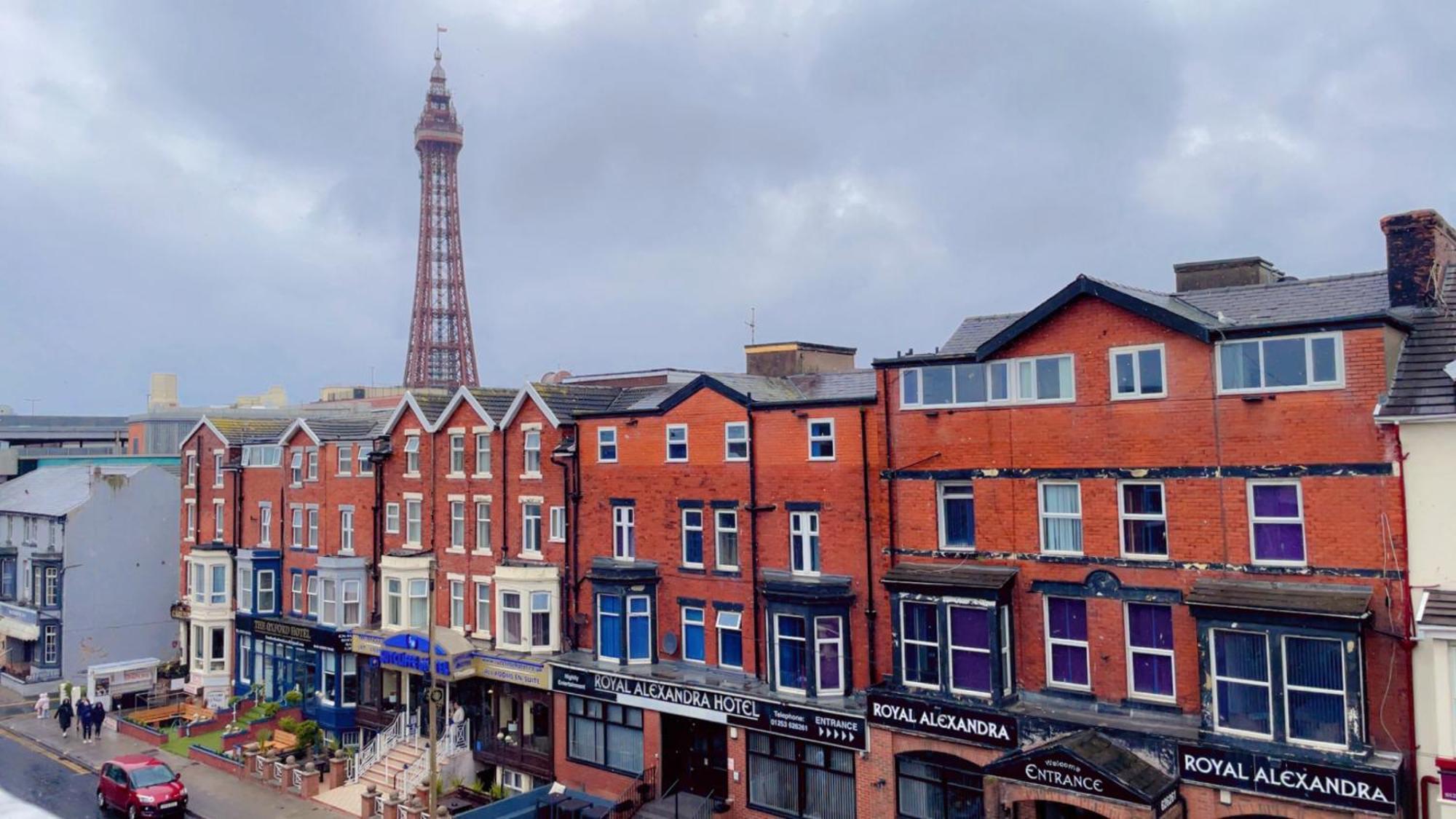 Fern Villa Hotel - Albert Road Blackpool Exterior foto